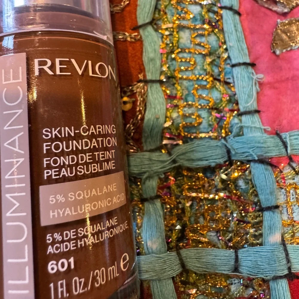 Revlon Illuminance Skin-Caring Foundation - Deep Brown